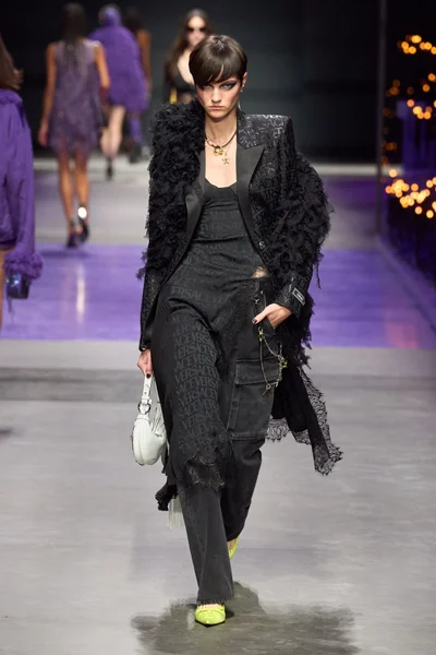 Look 47